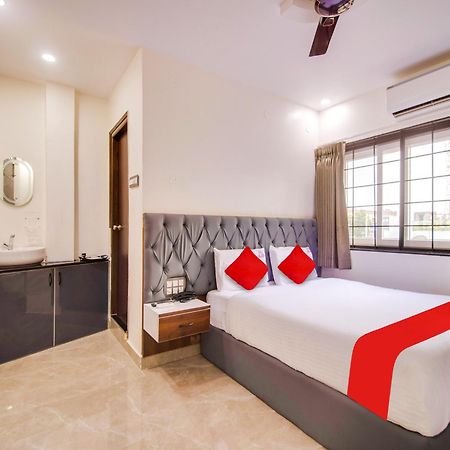 Hotel O Rr Residency Khammam Eksteriør billede
