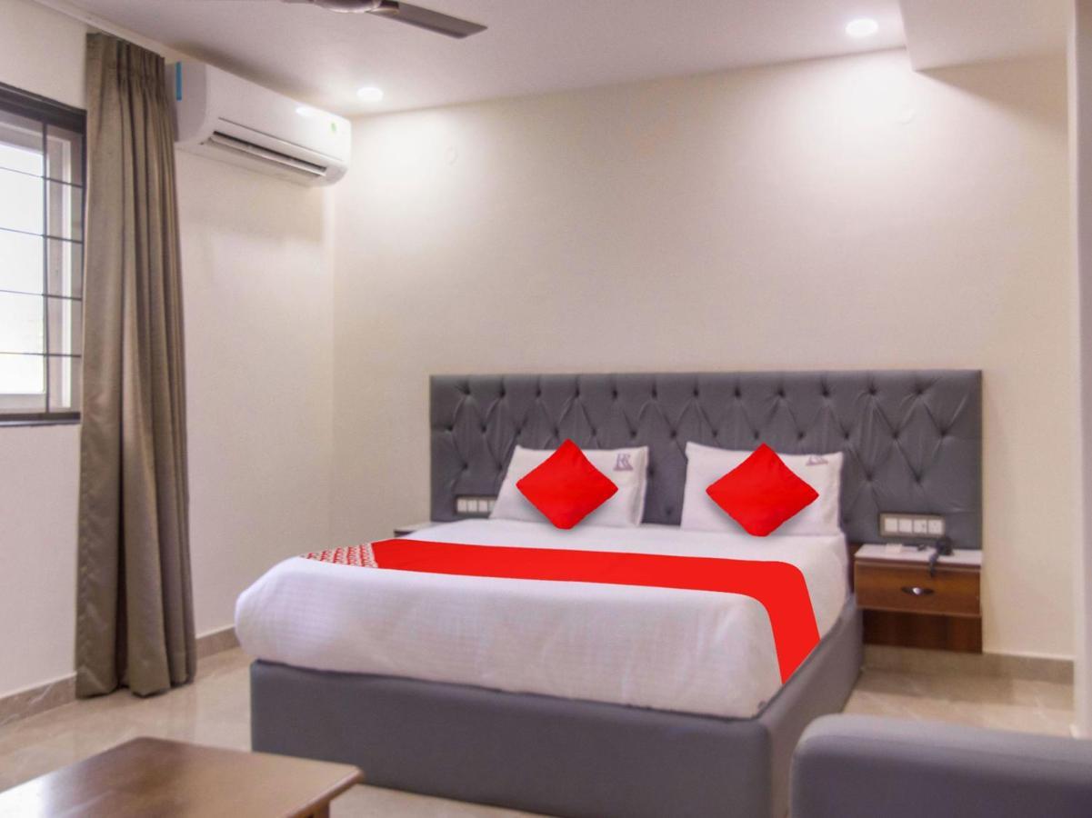 Hotel O Rr Residency Khammam Eksteriør billede