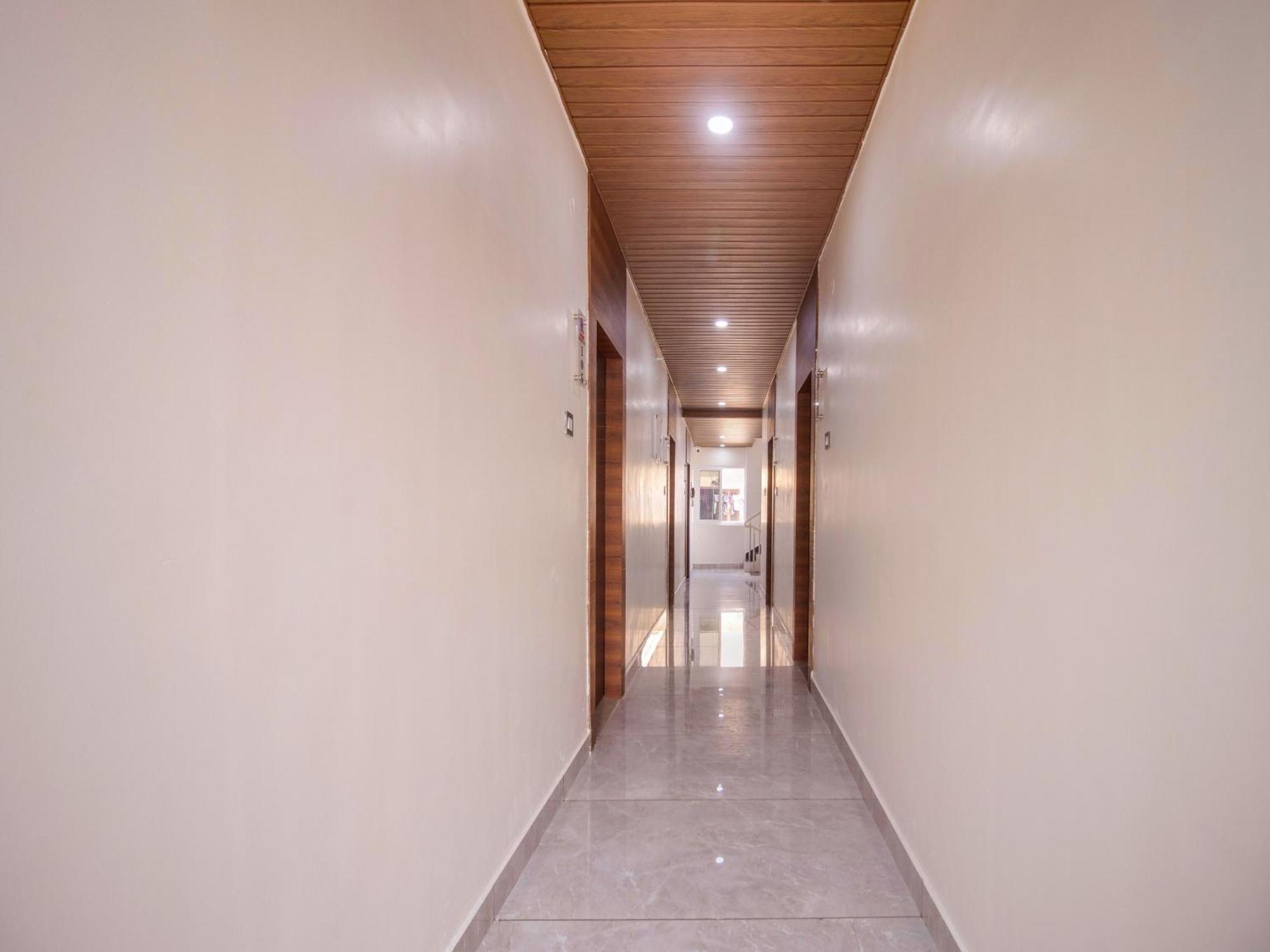 Hotel O Rr Residency Khammam Eksteriør billede