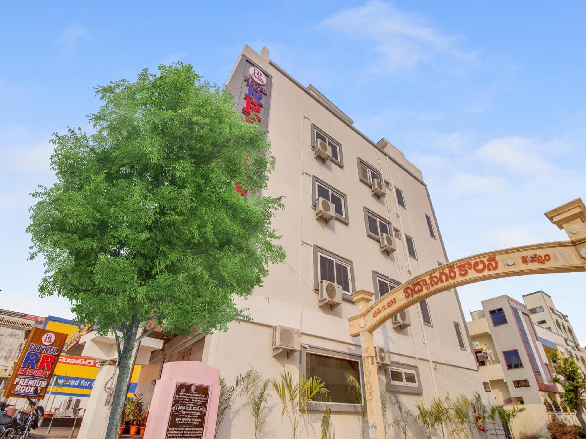 Hotel O Rr Residency Khammam Eksteriør billede